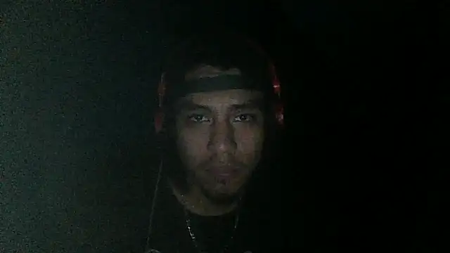 Snapshot of AlexAlejandro13 chatting on October 2025 06:03:02 AM AlexAlejandro13 online show from October 2025 06:03:02 AM