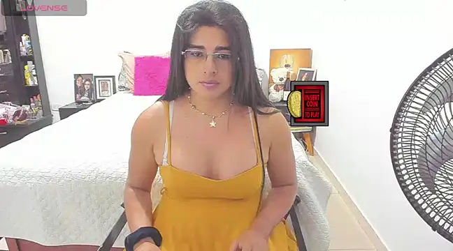 Snapshot of Khalifa_Gold chatting on February 2025 06:02:02 AM Khalifa Gold online show from February 2025 06:02:02 AM