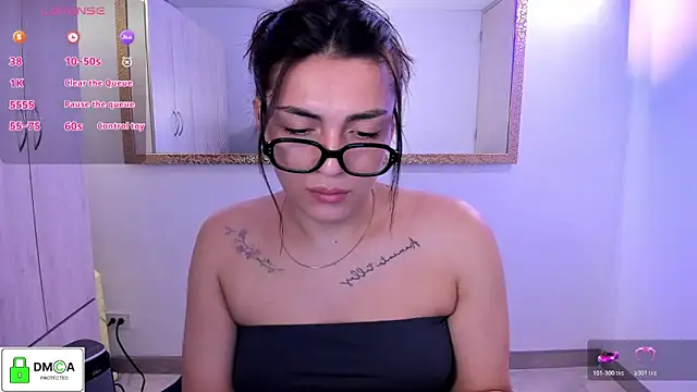 EricaVanderhill online show from May 2026 11:46:02 PM