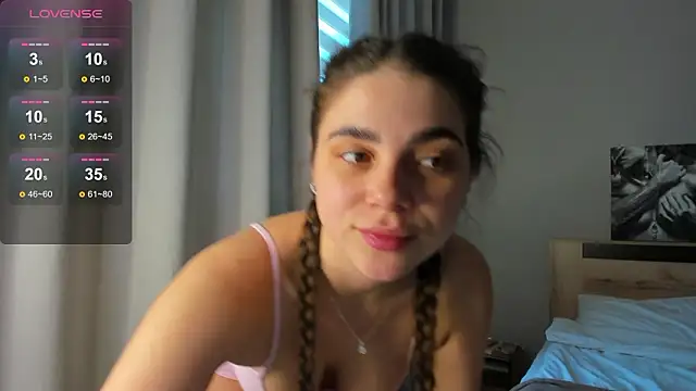 Snapshot of Bella_Foryou chatting on March 2026 02:34:01 PM Bella Foryou online show from March 2026 02:34:01 PM