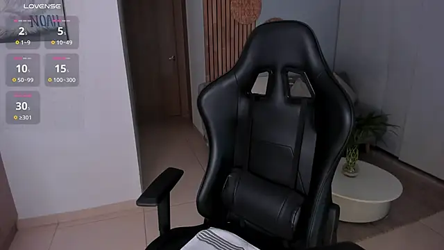 AnnieHallX online show from November 2025 12:10:01 AM