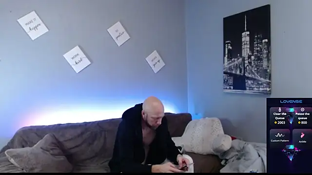 Snapshot of MaxRouger chatting on October 2025 09:13:02 AM MaxRouger online show from October 2025 09:13:02 AM