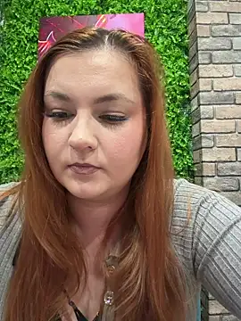 CandyShoopp online show from December 2025 04:03:02 PM