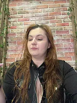 CandyShoopp online show from December 2025 03:41:02 PM