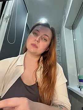 CandyShoopp online show from March 2026 04:39:02 PM