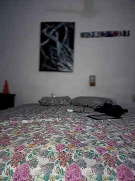 Snapshot of Alicbranca chatting on October 2025 11:16:02 PM Alicbranca online show from October 2025 11:16:02 PM