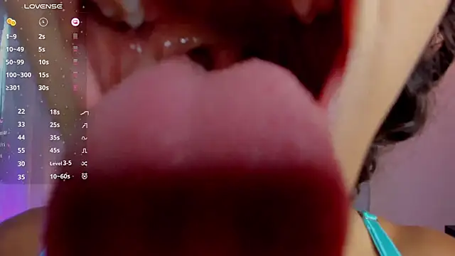 Snapshot of brianathompson chatting on November 2025 07:03:01 PM brianathompson online show from November 2025 07:03:01 PM