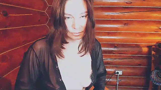 Snapshot of Platina_Fox chatting on November 2025 05:31:01 AM Platina Fox online show from November 2025 05:31:01 AM