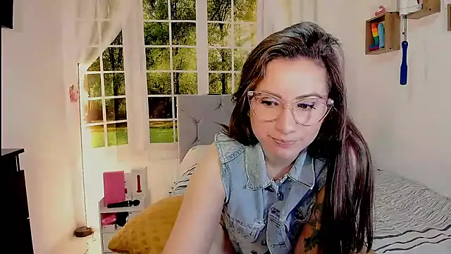 vanessabrown  online show from June 2026 09:40:01 PM