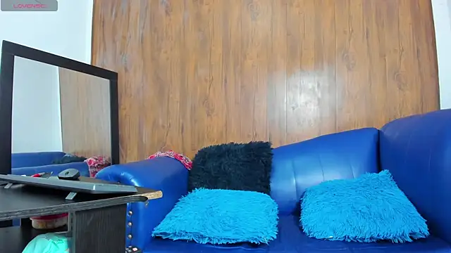 Snapshot of Mature_Skinny chatting on February 2025 12:28:01 PM Mature Skinny online show from February 2025 12:28:01 PM