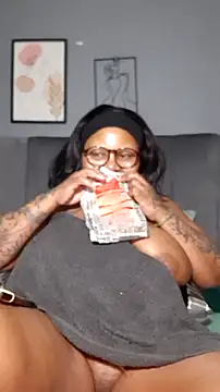 PearlSexxy69 online show from February 2026 06:20:01 PM