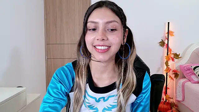 Sensualtease online show from September 2025 12:48:02 AM