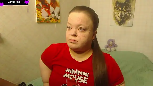 Janiffer MiMi online show from October 2025 04:26:02 PM