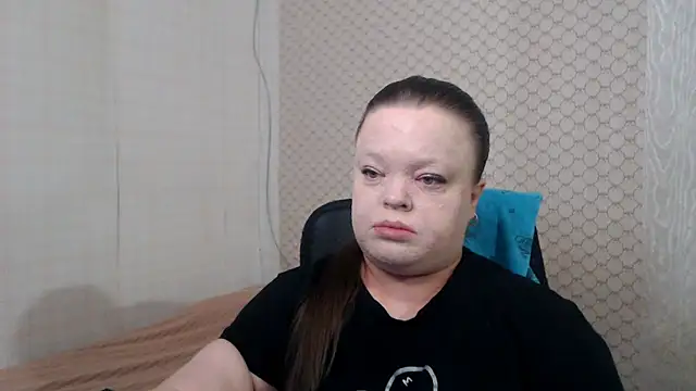 Janiffer MiMi online show from April 2026 05:41:01 PM