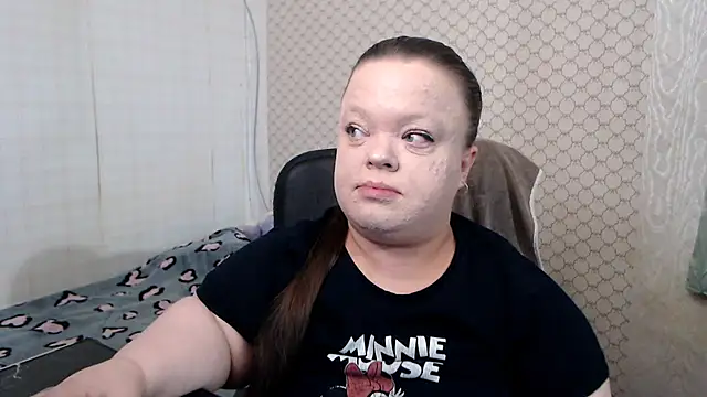 Janiffer MiMi online show from May 2026 04:04:02 PM