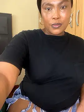 Snapshot of BADFATASS85 chatting on March 2026 10:40:02 AM BADFATASS85 online show from March 2026 10:40:02 AM