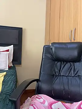 Snapshot of BADFATASS85 chatting on March 2026 10:40:01 AM BADFATASS85 online show from March 2026 10:40:01 AM