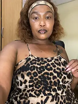 Snapshot of BADFATASS85 chatting on March 2026 02:50:01 PM BADFATASS85 online show from March 2026 02:50:01 PM