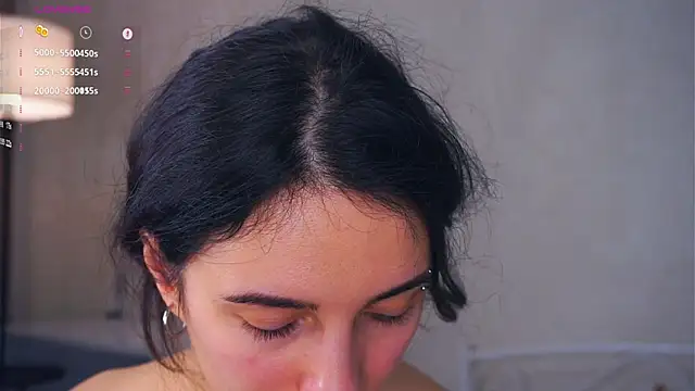 Holla Molly online show from March 2025 09:47:02 AM