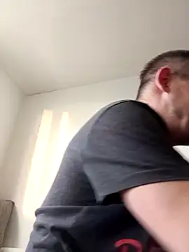 Ivanekkral online show from November 2025 07:19:01 AM