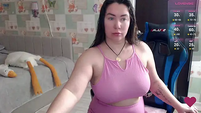 Snapshot of Korolek12 chatting on February 2026 04:42:01 AM Korolek12 online show from February 2026 04:42:01 AM