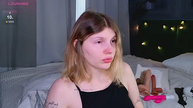 Snapshot of _aleksa_ chatting on March 2026 06:19:01 AM aleksa online show from March 2026 06:19:01 AM