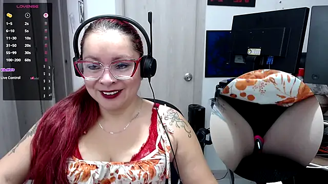 Snapshot of kyobiker chatting on November 2025 03:27:02 PM kyobiker online show from November 2025 03:27:02 PM