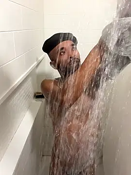 Snapshot of spideyzaddy chatting on September 2025 08:42:01 PM spideyzaddy online show from September 2025 08:42:01 PM