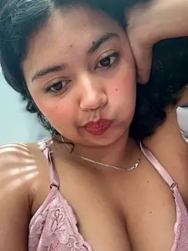 Snapshot of Peach_Girll chatting on February 2026 02:10:01 PM Peach Girll online show from February 2026 02:10:01 PM