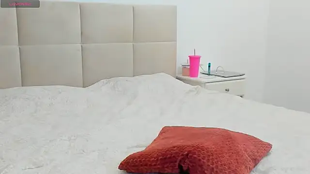 Snapshot of Sunshine_Eva chatting on October 2025 05:13:02 PM Sunshine Eva online show from October 2025 05:13:02 PM