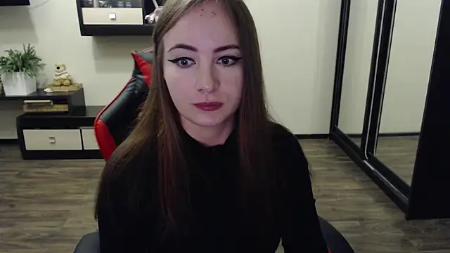 Laralianna online show from September 2025 01:34:02 PM