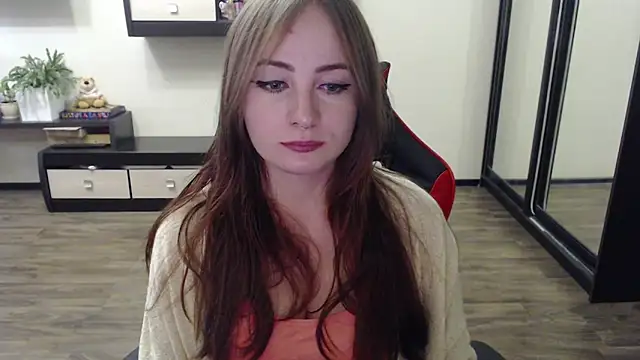 Laralianna online show from September 2025 01:25:02 PM