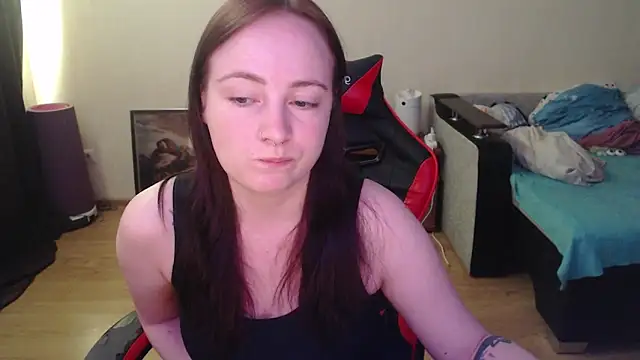 Laralianna online show from May 2026 01:29:01 PM