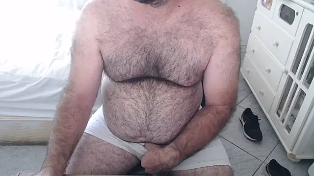 Snapshot of MysterBearMG chatting on March 2026 12:05:01 PM MysterBearMG online show from March 2026 12:05:01 PM
