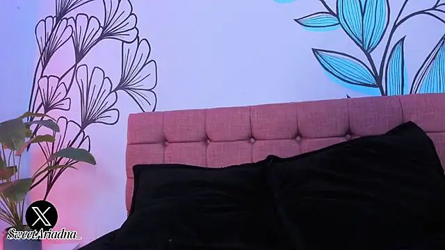 Sweet Ariadna  online show from March 2025 03:42:01 PM