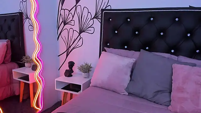 Sweet Ariadna  online show from June 2026 12:18:01 PM