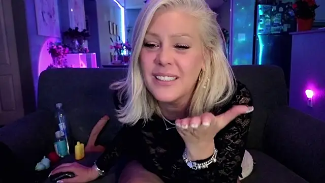 Lexi Shocker online show from June 2026 07:44:01 AM