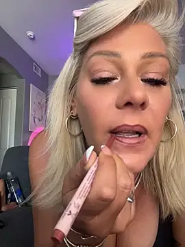 Lexi Shocker online show from August 2026 09:18:02 PM