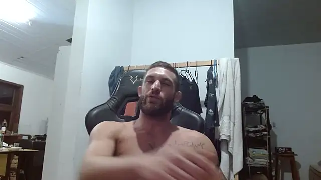 Snapshot of surfdog_95 chatting on February 2025 11:15:02 PM surfdog 95 online show from February 2025 11:15:02 PM