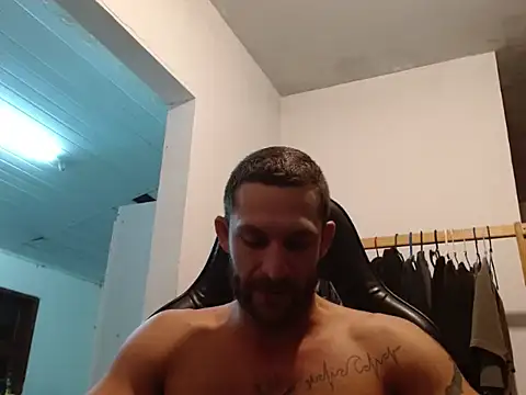 Snapshot of surfdog_95 chatting on November 2025 10:45:02 PM surfdog 95 online show from November 2025 10:45:02 PM