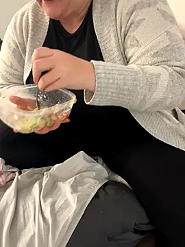 sweeti Em online show from January 2026 04:09:01 PM