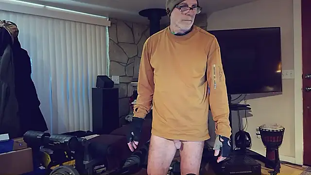 Snapshot of MoonDancer chatting on February 2026 01:59:02 AM MoonDancer online show from February 2026 01:59:02 AM