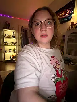 Snapshot of EmmieRae chatting on January 2026 06:06:02 AM EmmieRae online show from January 2026 06:06:02 AM