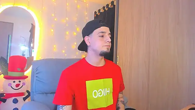 Snapshot of alejandro_calderon1 chatting on December 2024 04:23:02 AM alejandro calderon1 online show from December 2024 04:23:02 AM