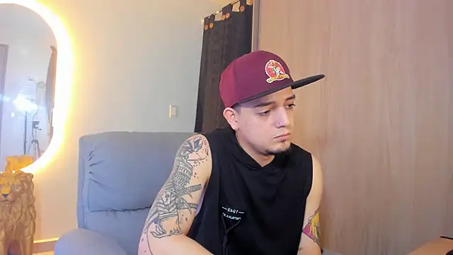 Snapshot of alejandro_calderon1 chatting on February 2025 04:42:02 AM alejandro calderon1 online show from February 2025 04:42:02 AM