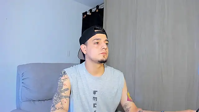 Snapshot of alejandro_calderon1 chatting on March 2025 05:30:01 AM alejandro calderon1 online show from March 2025 05:30:01 AM