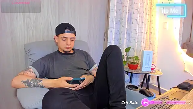 Snapshot of alejandro_calderon1 chatting on September 2025 05:41:02 AM alejandro calderon1 online show from September 2025 05:41:02 AM