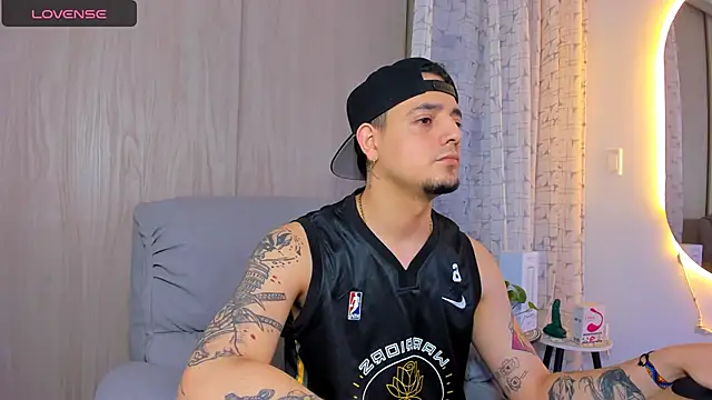 Snapshot of alejandro_calderon1 chatting on September 2025 12:25:02 AM alejandro calderon1 online show from September 2025 12:25:02 AM