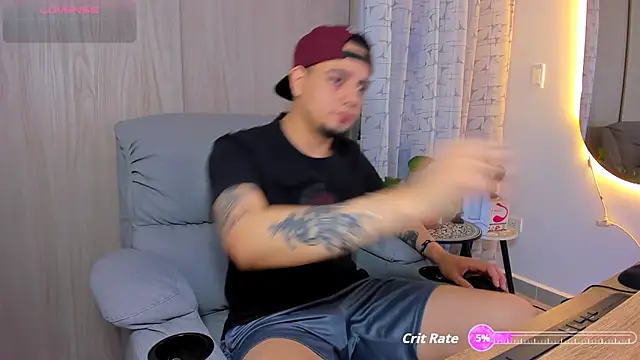 Snapshot of alejandro_calderon1 chatting on October 2025 02:55:01 AM alejandro calderon1 online show from October 2025 02:55:01 AM