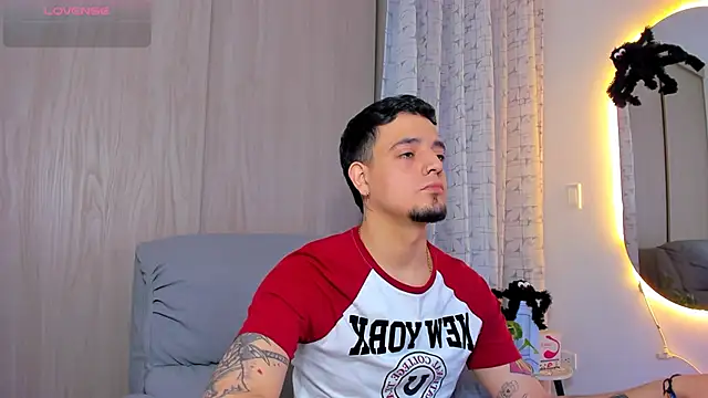 Snapshot of alejandro_calderon1 chatting on October 2025 01:50:02 AM alejandro calderon1 online show from October 2025 01:50:02 AM